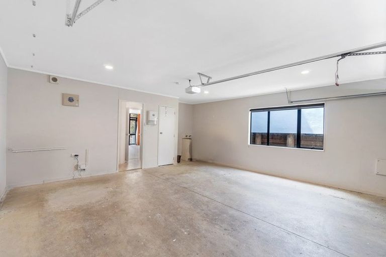 Photo of property in 2/30b Verbena Road, Birkdale, Auckland, 0626