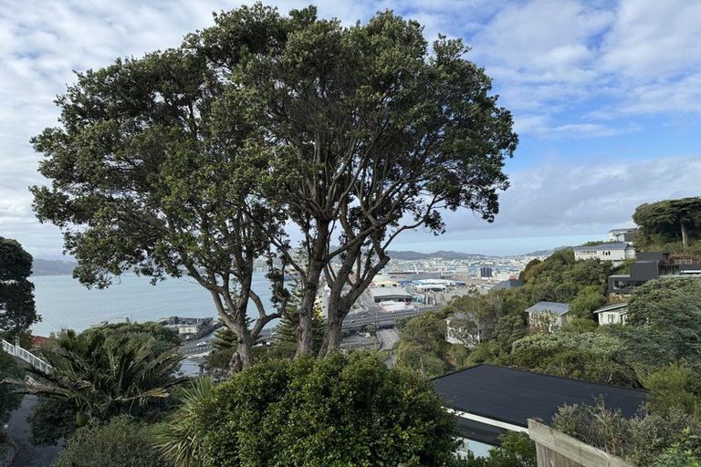 Photo of property in 102 Barnard Street, Wadestown, Wellington, 6012