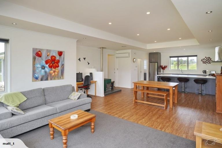 Photo of property in 330 Catherwoods Road, Cust, Rangiora, 7471