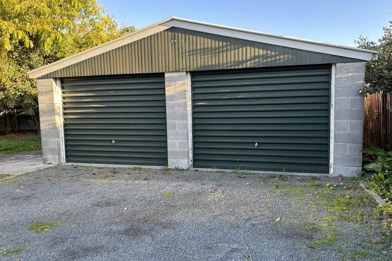 Photo of property in 135 Yaldhurst Road, Sockburn, Christchurch, 8042