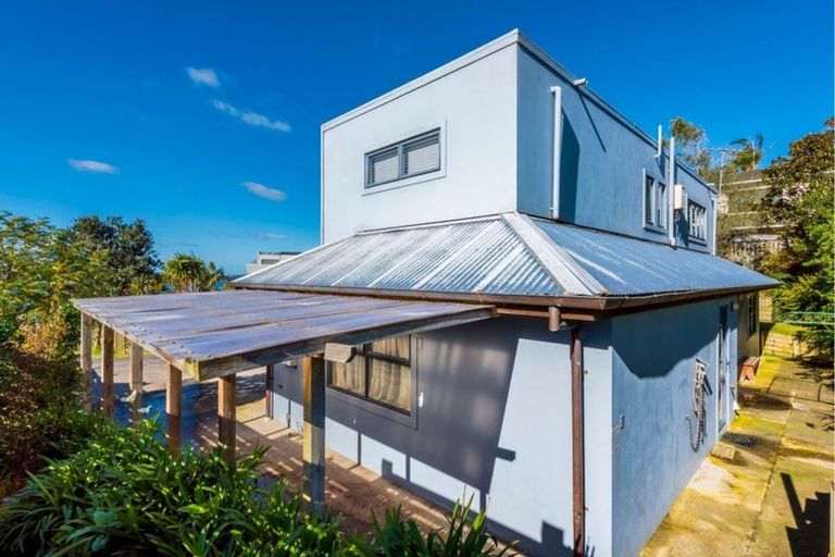 Photo of property in 20a Belleaire Court, West Harbour, Auckland, 0618