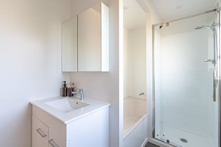 Photo of property in 12 Chokebore Place, Sockburn, Christchurch, 8042