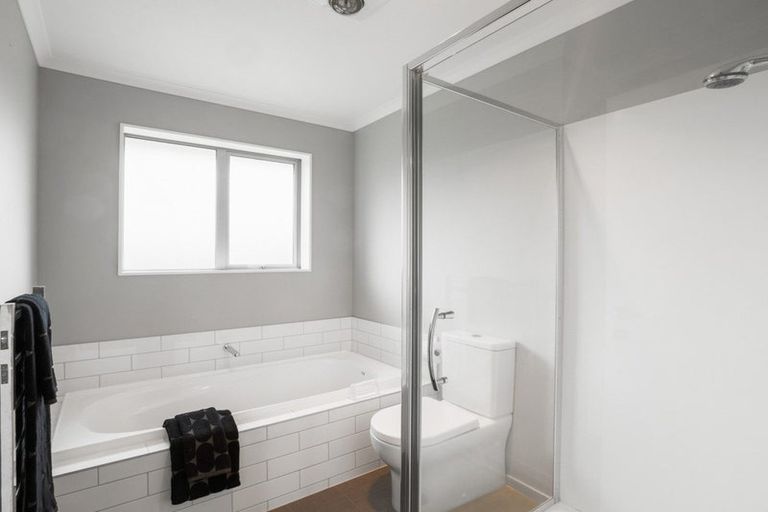 Photo of property in 17 Reuben Avenue, Rolleston, 7615