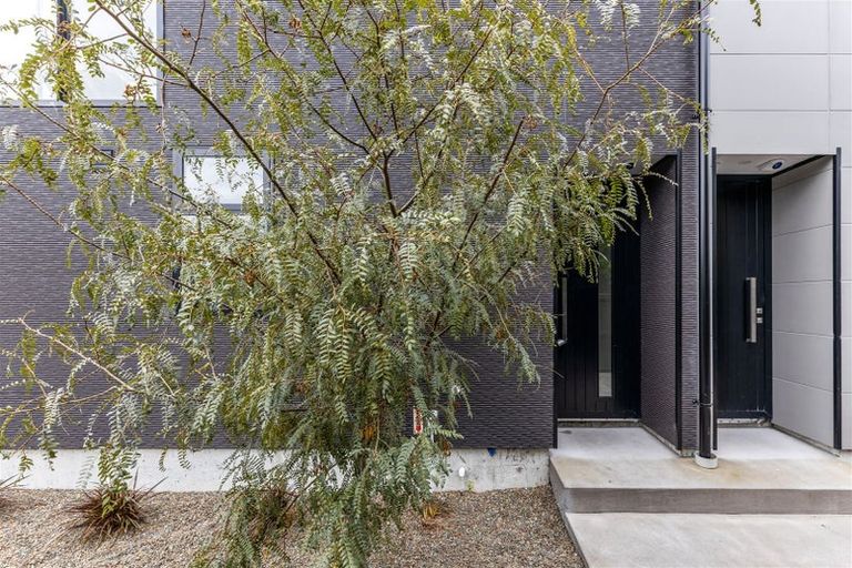 Photo of property in 4/48 Mathesons Road, Phillipstown, Christchurch, 8011