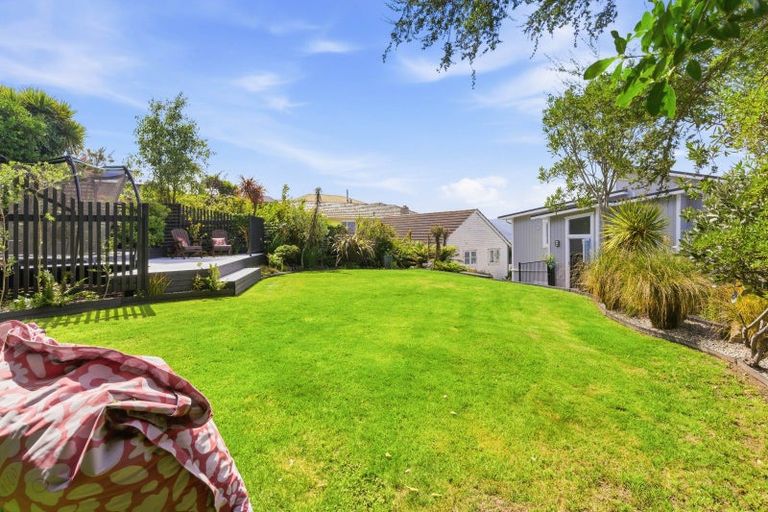 Photo of property in 37 Earls Road, Saint Clair, Dunedin, 9012