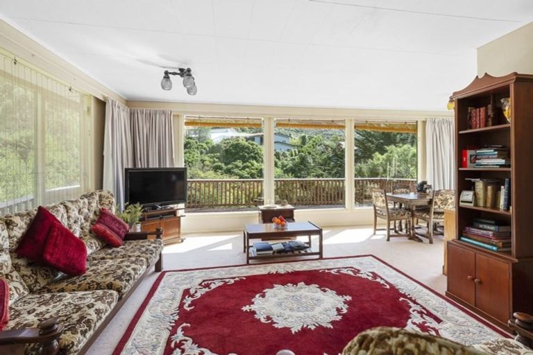 Photo of property in 26 Doris Gordon Crescent, Crofton Downs, Wellington, 6035