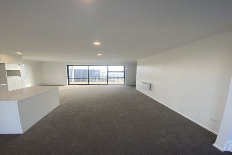 Photo of property in 28 Raranga Lane, Hobsonville, Auckland, 0616