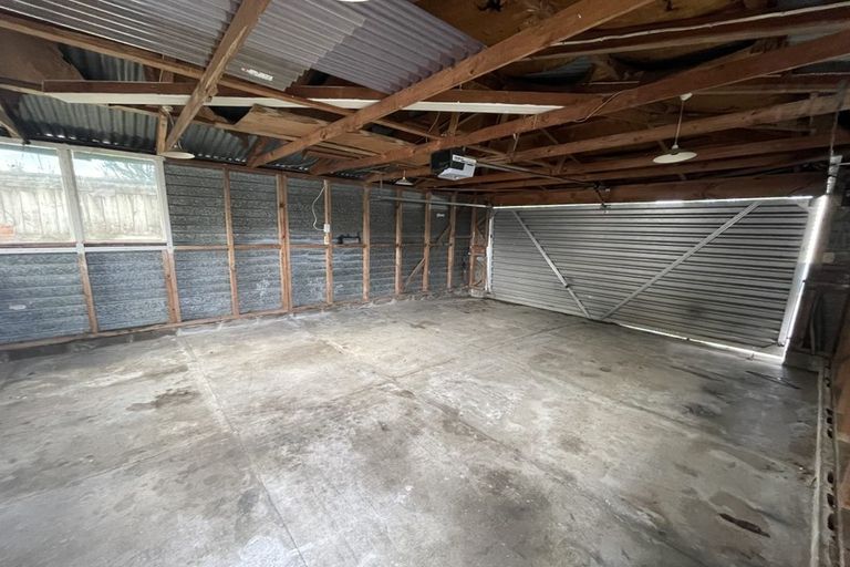 Photo of property in 496 Don Buck Road, Massey, Auckland, 0614