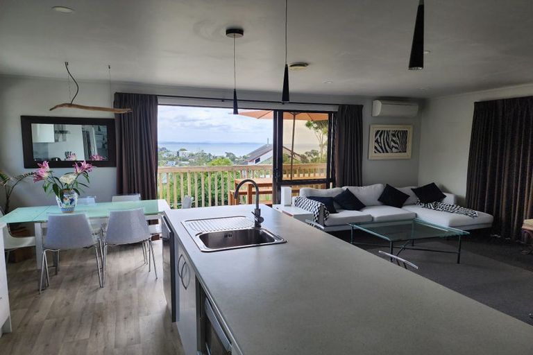 Photo of property in 34b Totara Road, Stanmore Bay, Whangaparaoa, 0932