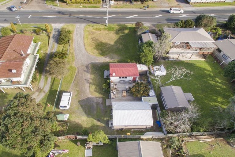 Photo of property in 1127 Papamoa Beach Road, Papamoa Beach, Papamoa, 3118