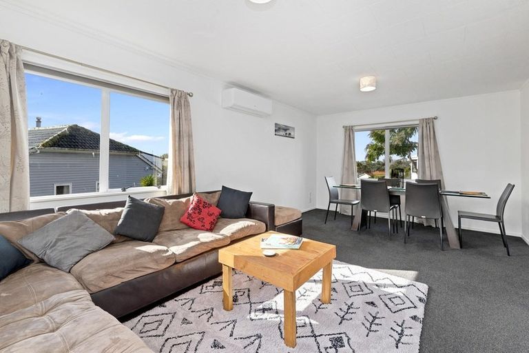 Photo of property in 2/85 Harmel Road, Glendene, Auckland, 0602