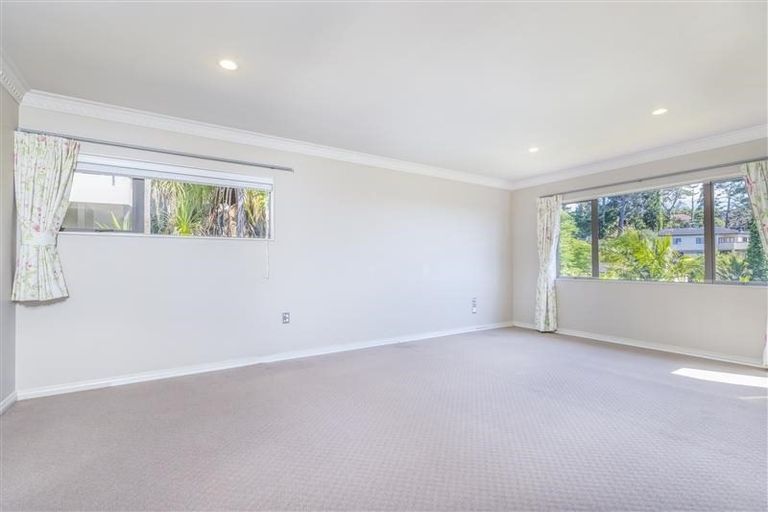 Photo of property in 48 Langana Avenue, Browns Bay, Auckland, 0630