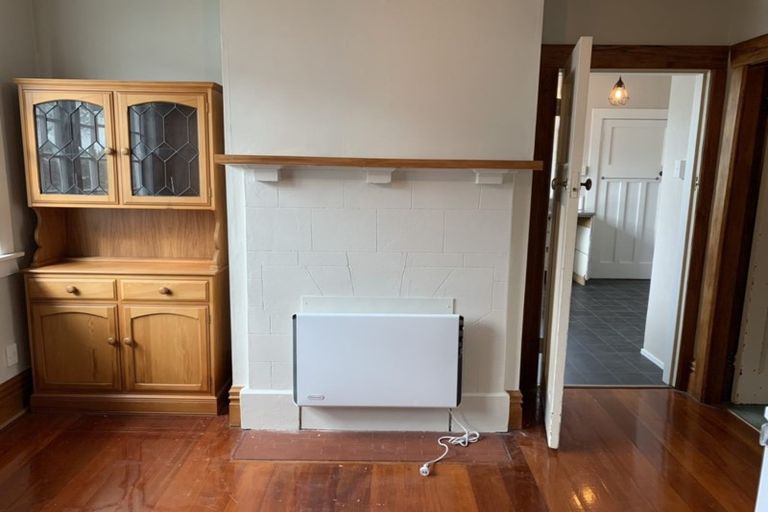 Photo of property in 27 Miro Street, Takaro, Palmerston North, 4410