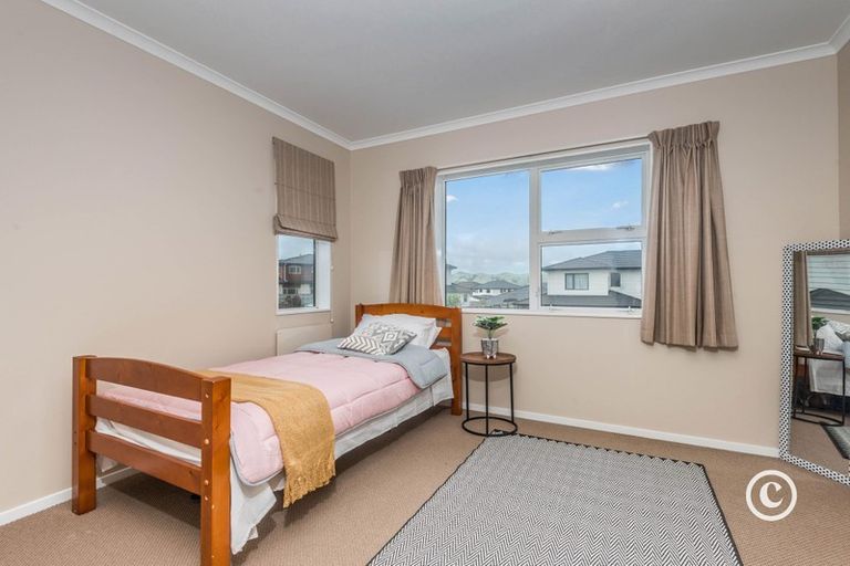 Photo of property in 224 Mark Avenue, Grenada Village, Wellington, 6037