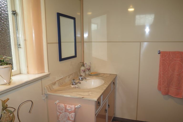 Photo of property in 20 Campbell Street, Maori Hill, Timaru, 7910