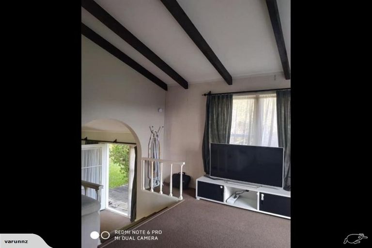 Photo of property in 2/462 Hillsborough Road, Mount Roskill, Auckland, 1041