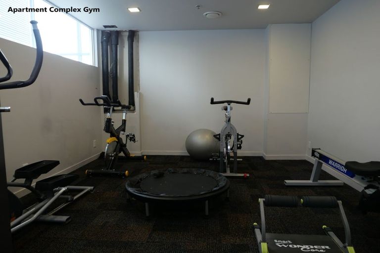 Photo of property in Montreaux Apartments, 9g/164 The Terrace, Wellington Central, Wellington, 6011