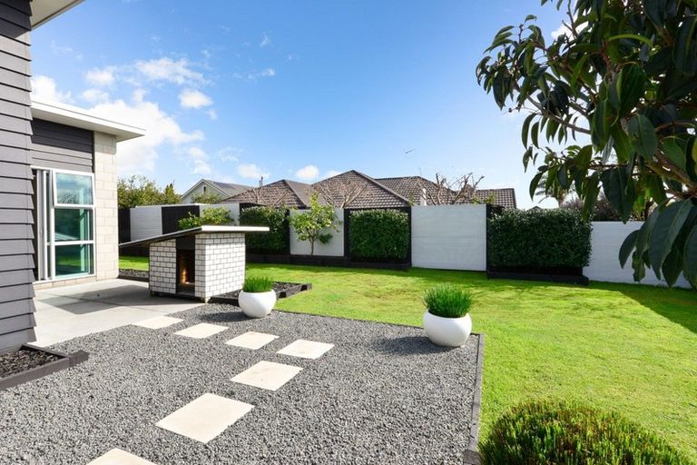 Photo of property in 112 Te Huia Drive, Flagstaff, Hamilton, 3210