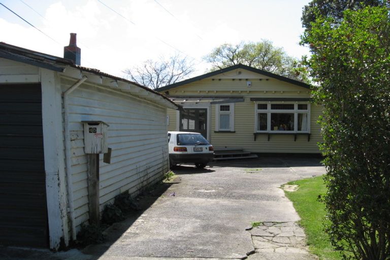 Photo of property in 45 Saint Ronans Avenue, Waterloo, Lower Hutt, 5011