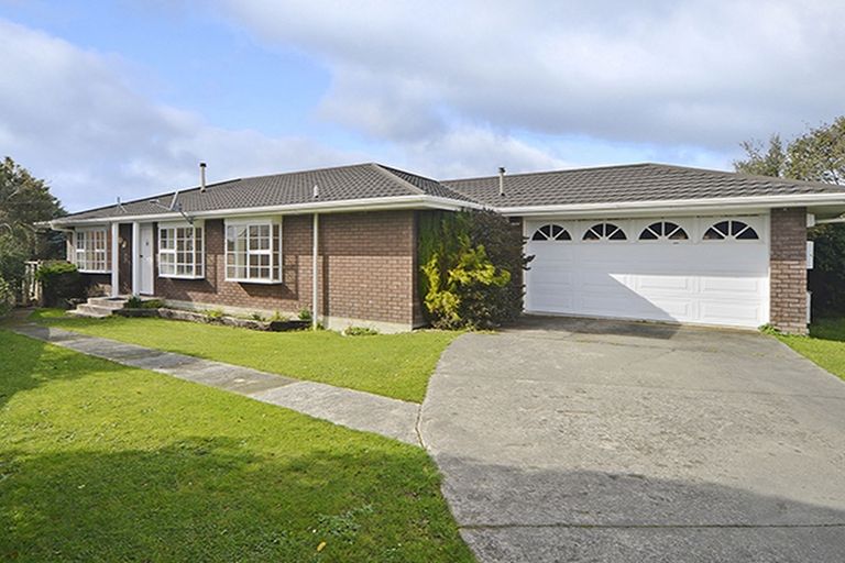 Photo of property in 27 Tula Lane, Kelvin Grove, Palmerston North, 4470