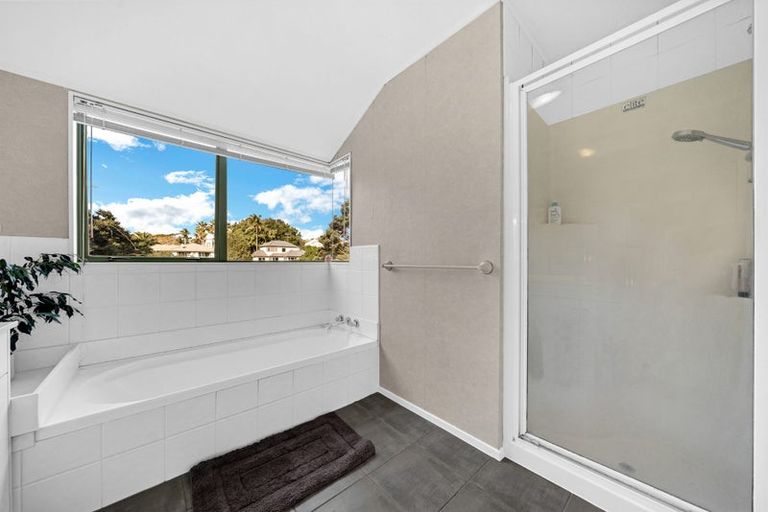Photo of property in 41 Westpark Drive, West Harbour, Auckland, 0618