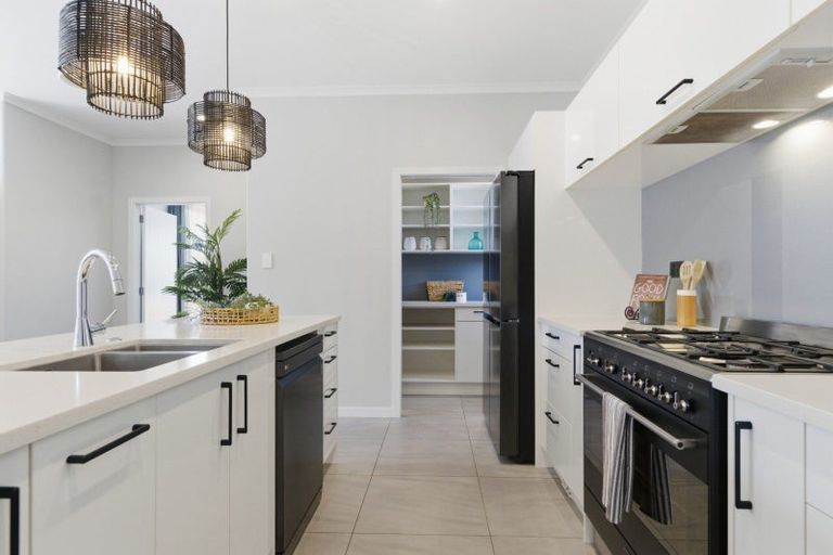 Photo of property in 57 Benmore Crescent, Pyes Pa, Tauranga, 3112