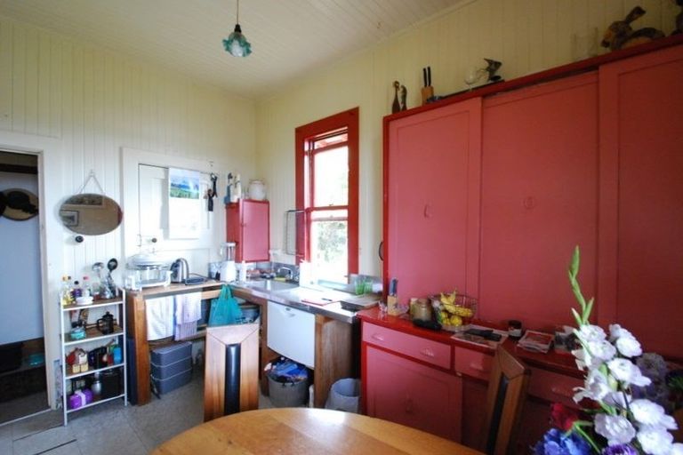 Photo of property in 31 Saint Michaels Crescent, Kelburn, Wellington, 6012