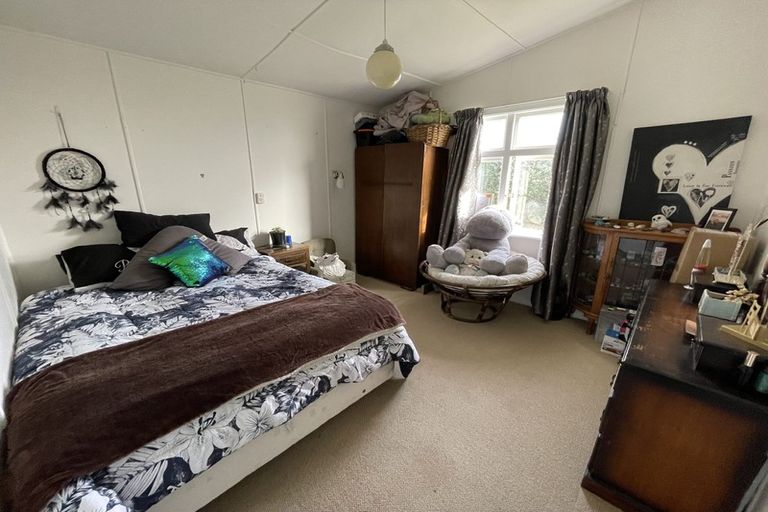 Photo of property in 37 Tasman Road, Otaki Beach, Otaki, 5512