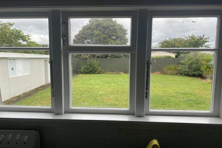 Photo of property in 42 Bowen Street, Levin, 5510