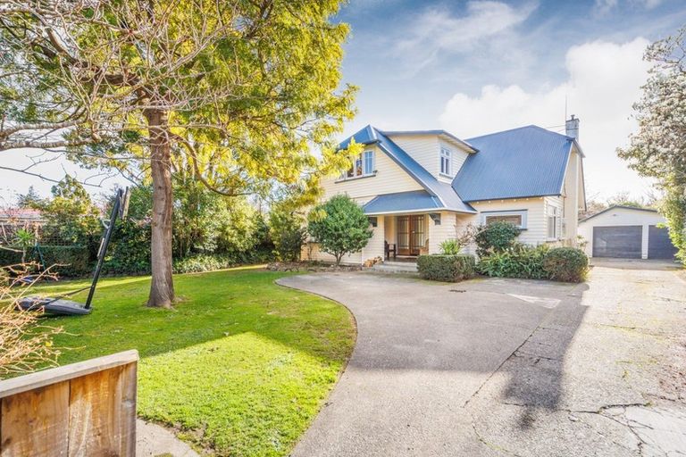 Photo of property in 100 Marne Street, Hokowhitu, Palmerston North, 4410