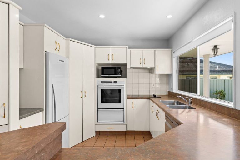 Photo of property in 3 Dules Walk, Taradale, Napier, 4112