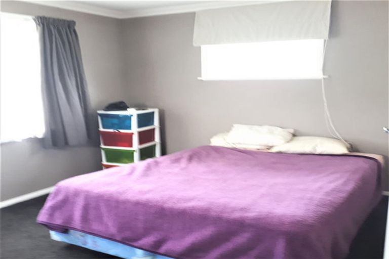 Photo of property in 13 Bartholomew Road, Levin, 5510