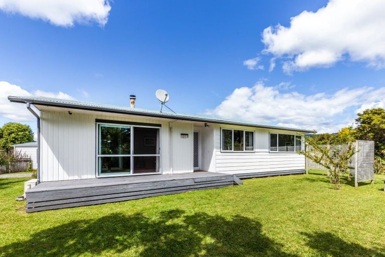 Photo of property in 14 Runuku Grove, Turangi, 3334