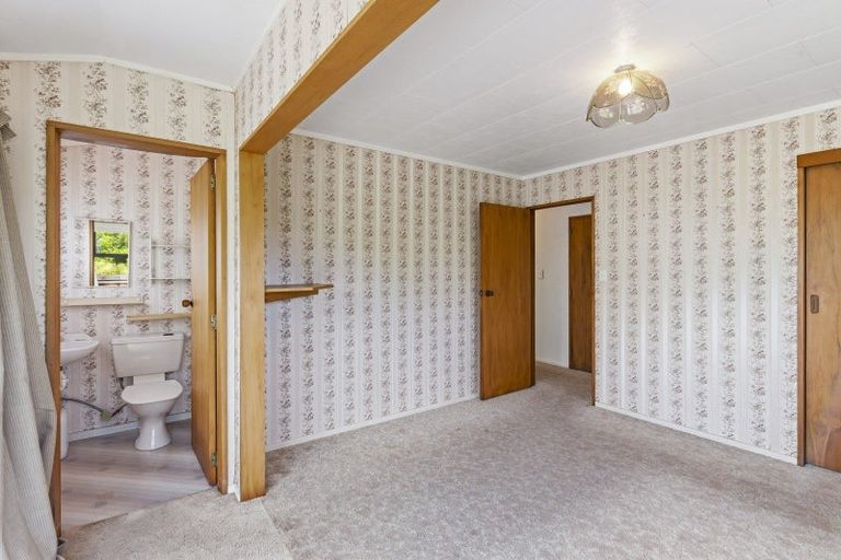 Photo of property in 27 Brandon Street, Otaki, 5512