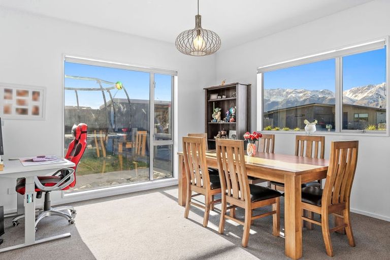 Photo of property in 16 Isthmus Place, Lake Hawea, Wanaka, 9382