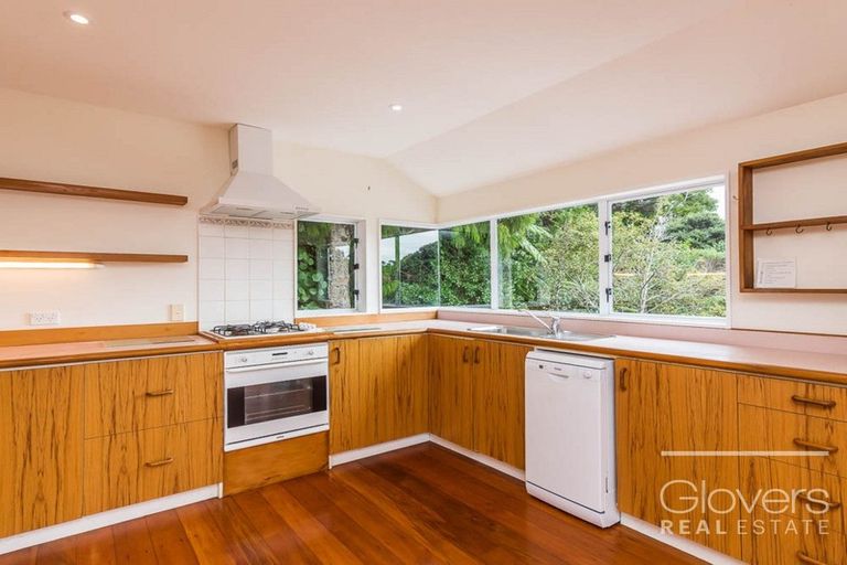 Photo of property in 156 Piha Road, Piha, New Lynn, 0772