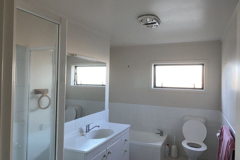 Photo of property in 12b Ngataringa Road, Devonport, Auckland, 0624