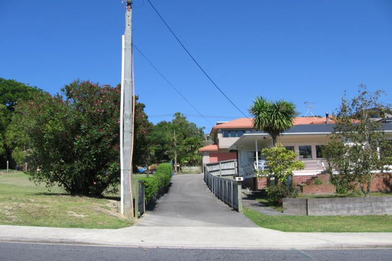 Photo of property in 6a Manuwai Road, Torbay, Auckland, 0630
