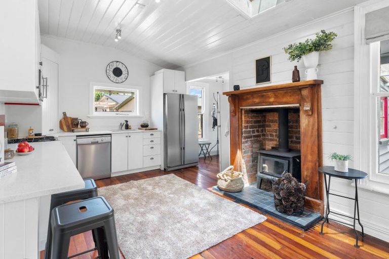 Photo of property in 29 Oxford Street, Lansdowne, Masterton, 5810