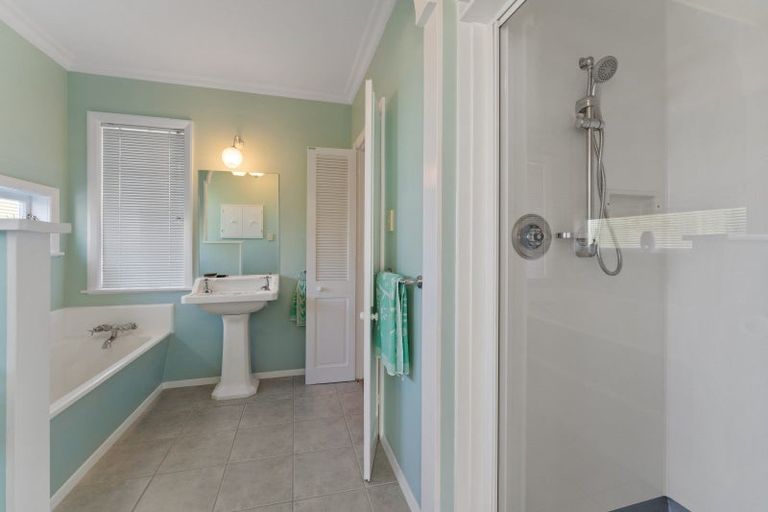 Photo of property in 78 Rahui Road, Otaki, 5512