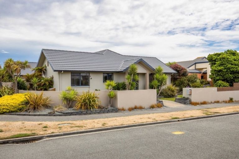 Photo of property in 71 Aston Drive, Waimairi Beach, Christchurch, 8083
