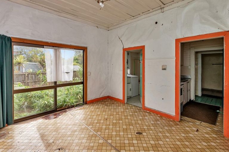 Photo of property in 35 Morningside Road, Morningside, Whangarei, 0110