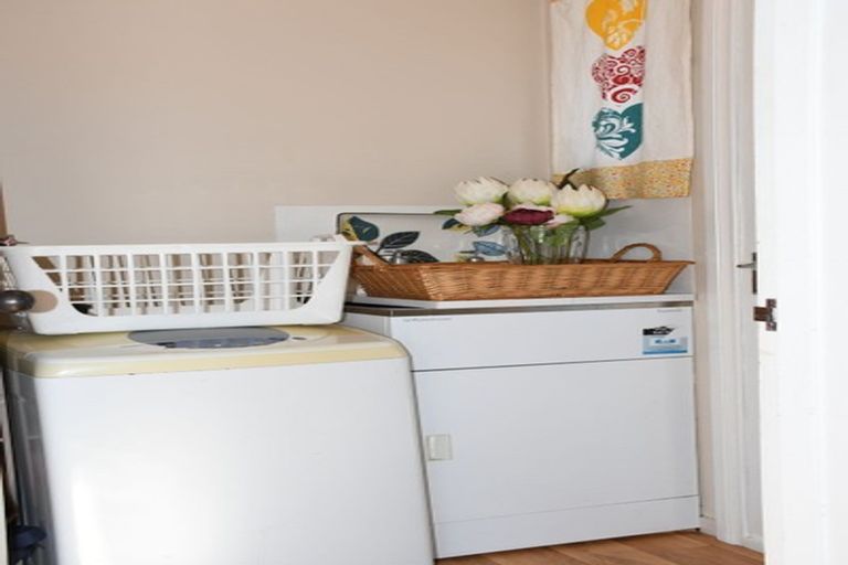 Photo of property in 2/5 Chadbury Street, Parklands, Christchurch, 8083