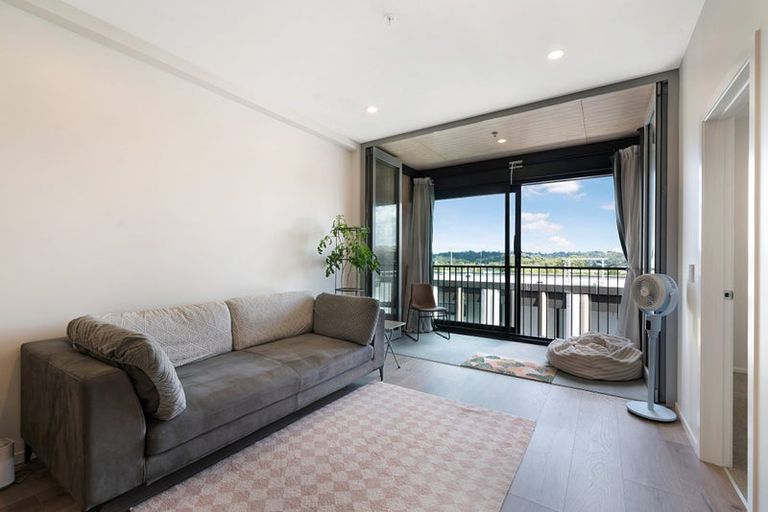 Photo of property in 309/2a Munroe Lane, Albany, Auckland, 0632