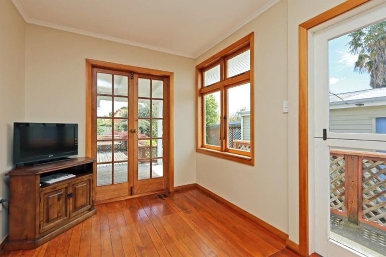 Photo of property in 5 Arataki Road, Havelock North, 4130