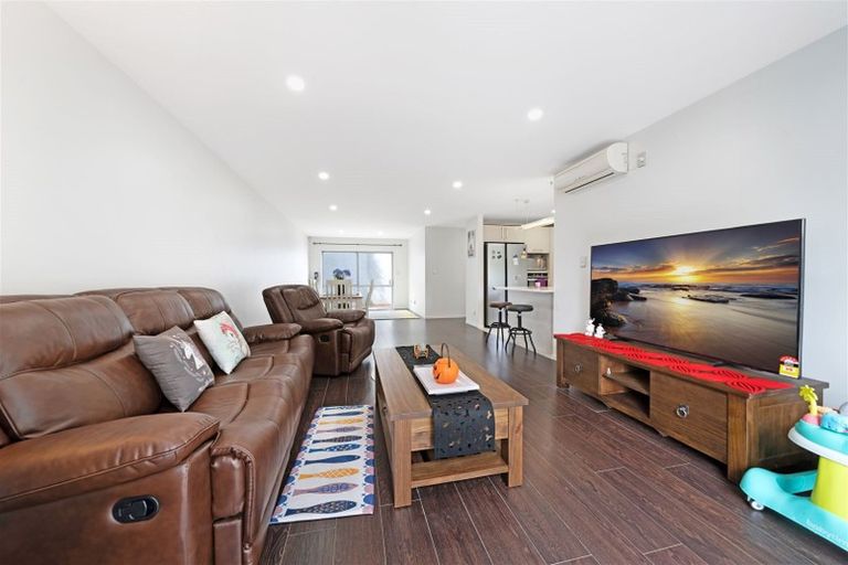 Photo of property in 51 Bayside Drive, Browns Bay, Auckland, 0630