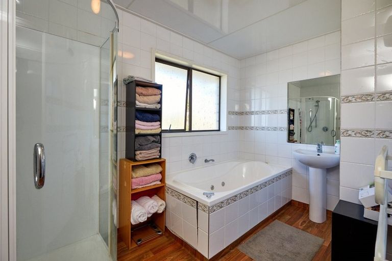 Photo of property in 72 Churchill Street, Kaikoura, 7300