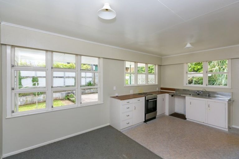 Photo of property in 388 Saint Aubyn Street, Moturoa, New Plymouth, 4310