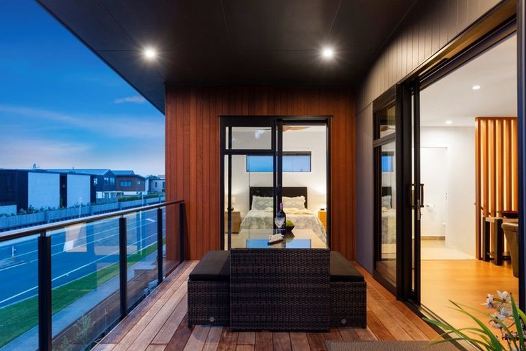 Photo of property in 1 Sandhurst Drive, Papamoa Beach, Papamoa, 3118