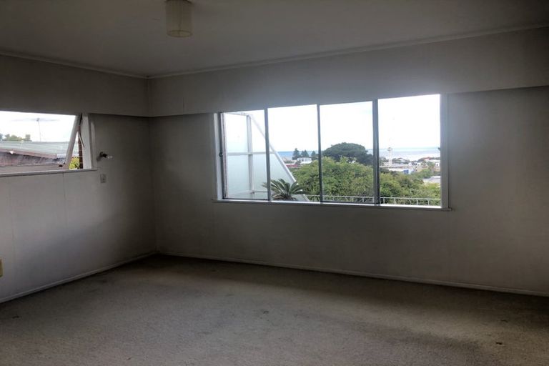 Photo of property in 6 Nigel Road, Browns Bay, Auckland, 0630